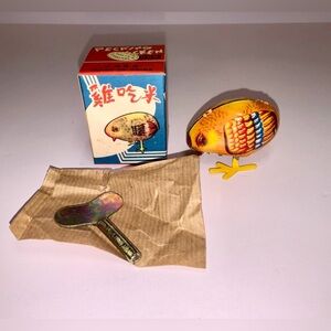 Vintage New Tin Wind-Up Pecking Chicken In Box